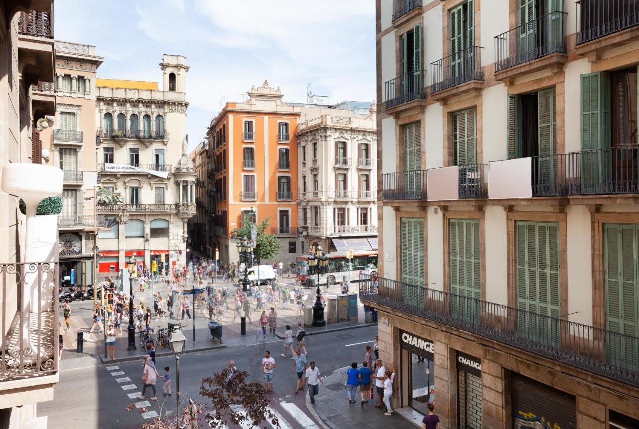 Rent Top Apartments Near Plaza De Catalunya برشلونة المظهر الخارجي الصورة