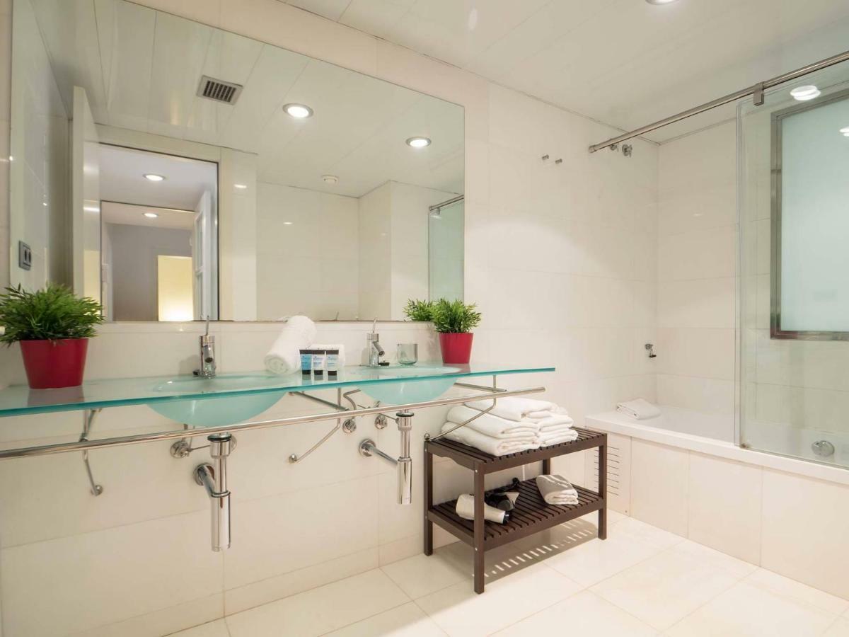 Rent Top Apartments Near Plaza De Catalunya برشلونة الغرفة الصورة